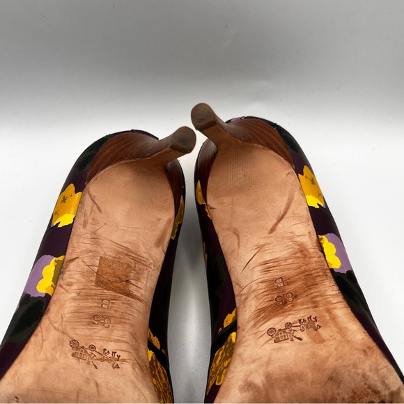 COACH DEEP PURPLE FLORAL PUMPS - Picture 7 of 11